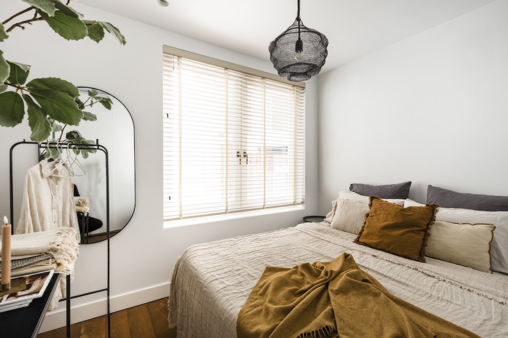 Lichte gezellige slaapkamer in Amsterdam